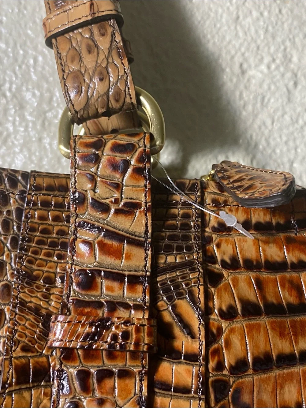 Brahmin structured shoulder